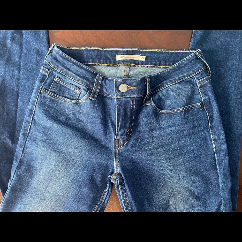 Levi’s 535 Super Skinny Jeans